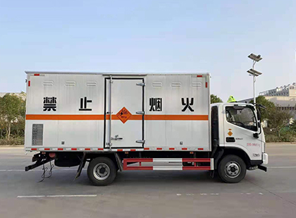 高港爆破器材运输车